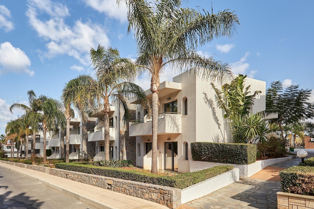 Sentido Kyknos Beach Adults Only - All inclusive — Hotel building in Malia