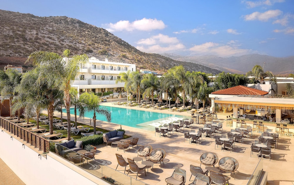 Sentido Kyknos Beach Adults Only - All inclusive — Swimming pool in Malia
