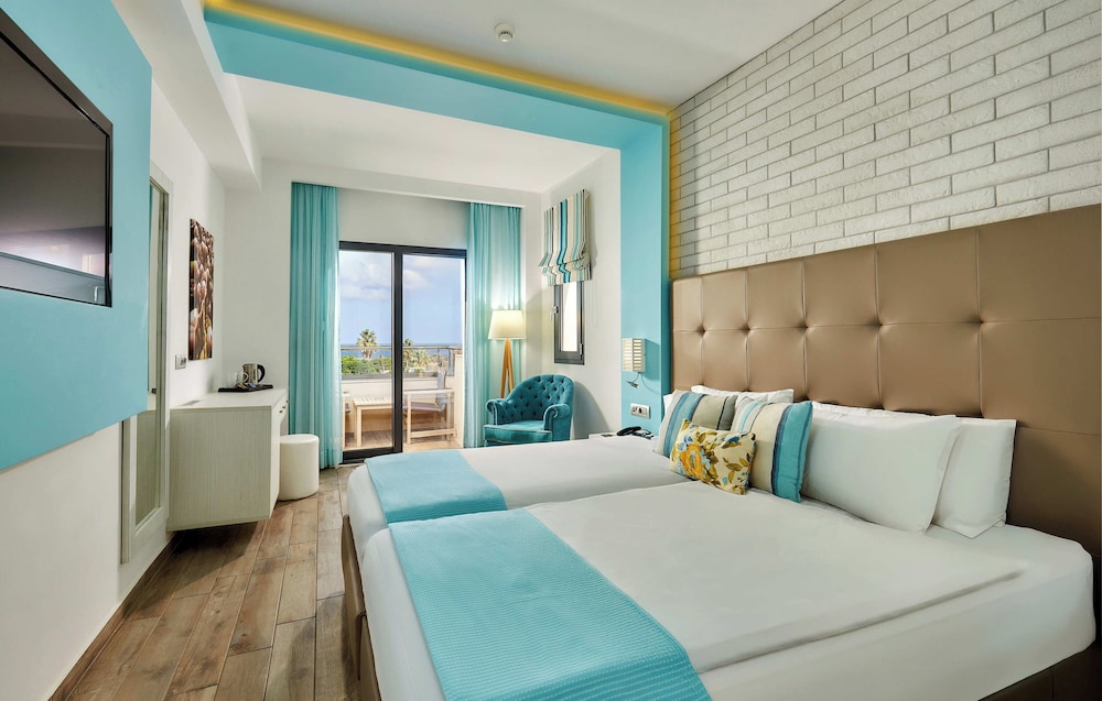 Sentido Kyknos Beach Adults Only - All inclusive — Hotel rooms in Malia