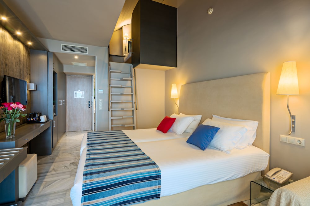 Kyma Suites Beach Hotel — Hotel rooms in Rethymnon
