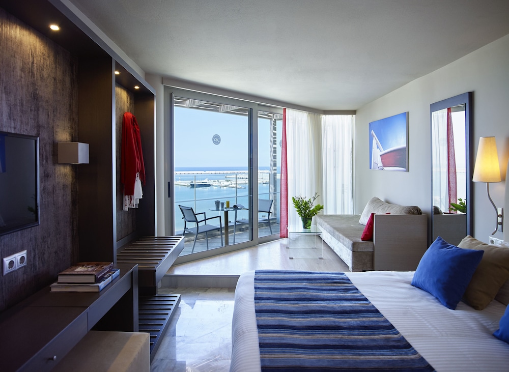 Kyma Suites Beach Hotel — Hotel rooms in Rethymnon