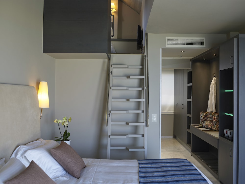 Kyma Suites Beach Hotel — Hotel rooms in Rethymnon