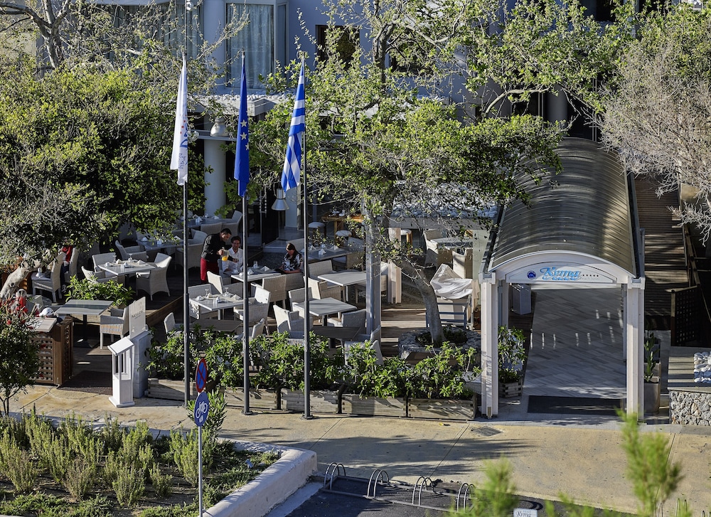 Kyma Suites Beach Hotel — Restaurant & bars in Rethymnon