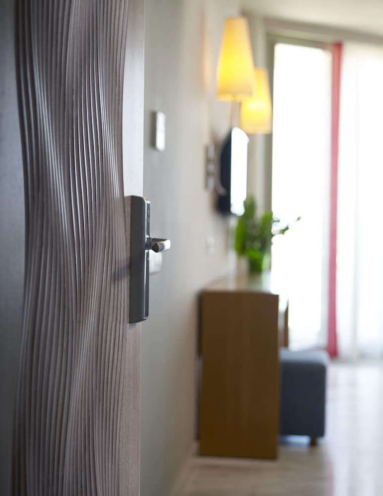 Kyma Suites Beach Hotel — Hotel rooms in Rethymnon