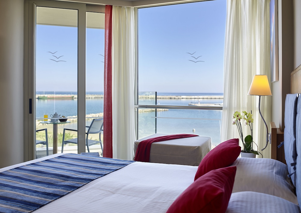 Kyma Suites Beach Hotel - zdjęcie 3