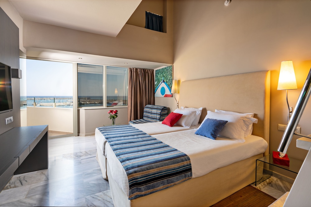 Kyma Suites Beach Hotel — Hotel rooms in Rethymnon