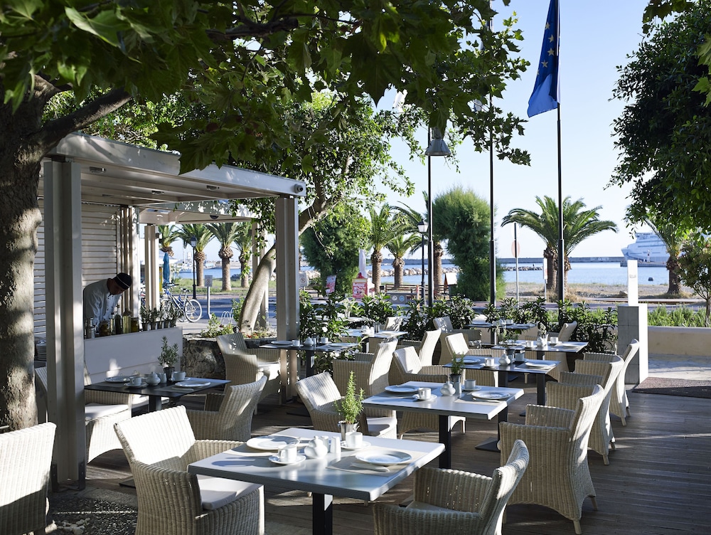 Kyma Suites Beach Hotel — Restaurant & bars in Rethymnon