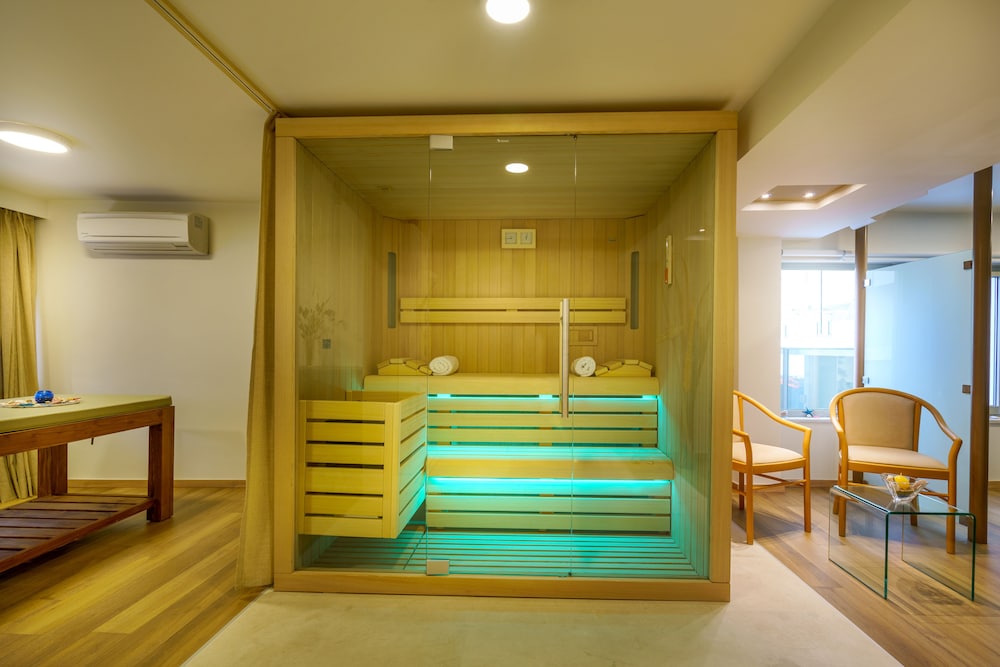 Kyma Suites Beach Hotel — Hotel rooms in Rethymnon