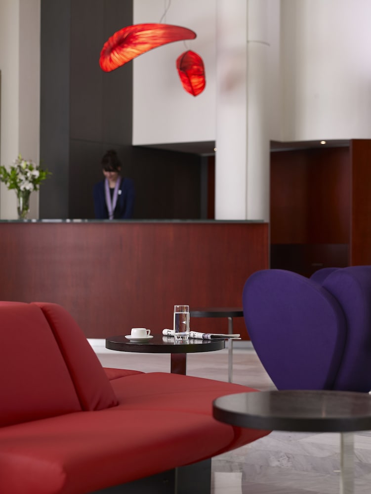 Kyma Suites Beach Hotel — Hotel building in Rethymnon