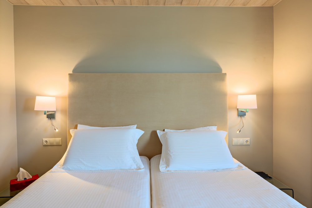 Kyma Suites Beach Hotel — Hotel rooms in Rethymnon