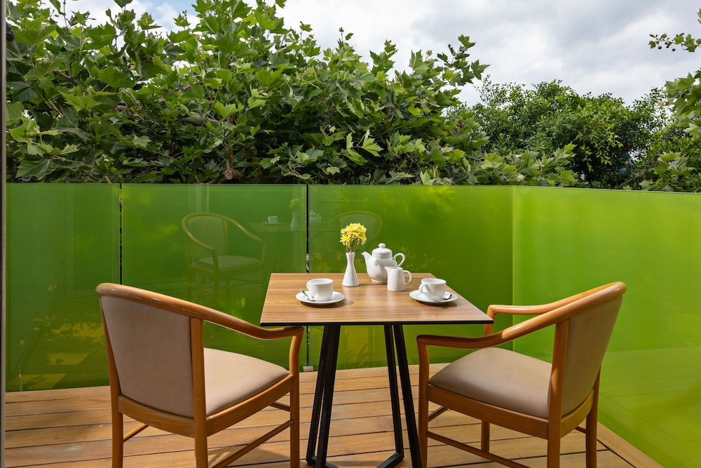 Kyma Suites Beach Hotel — Restaurant & bars in Rethymnon