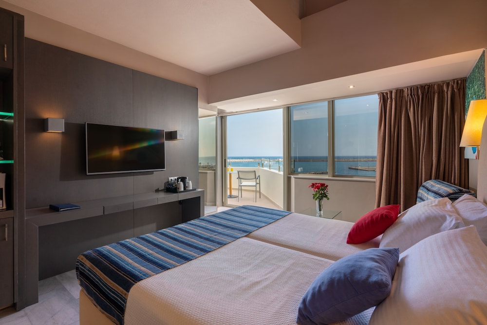 Kyma Suites Beach Hotel — Hotel rooms in Rethymnon