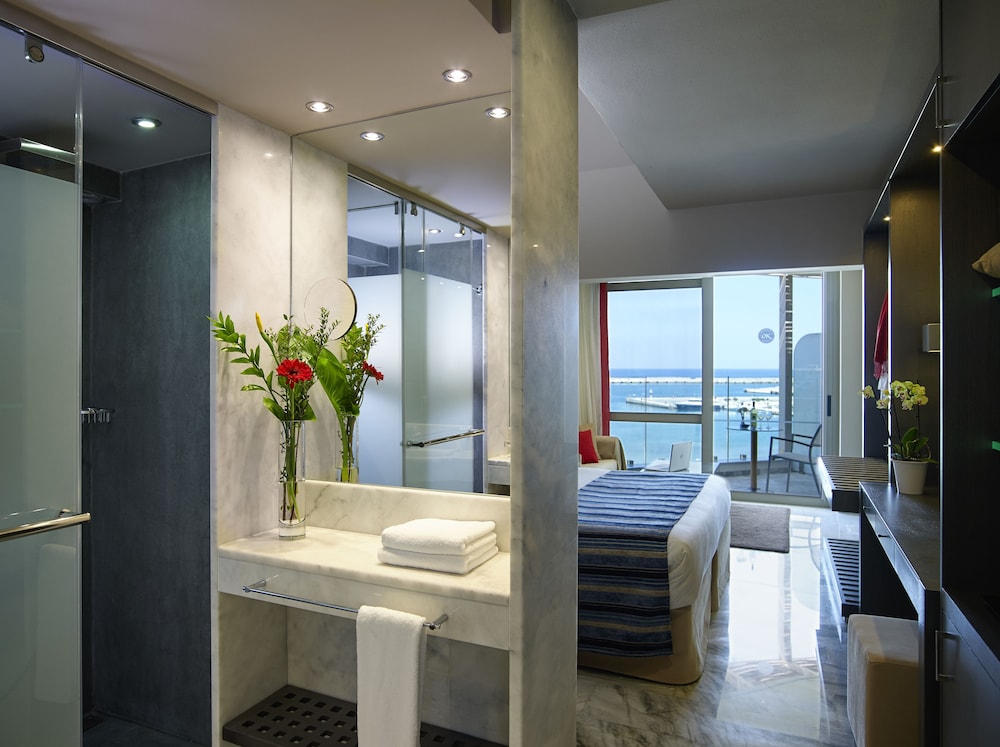 Kyma Suites Beach Hotel — Hotel rooms in Rethymnon
