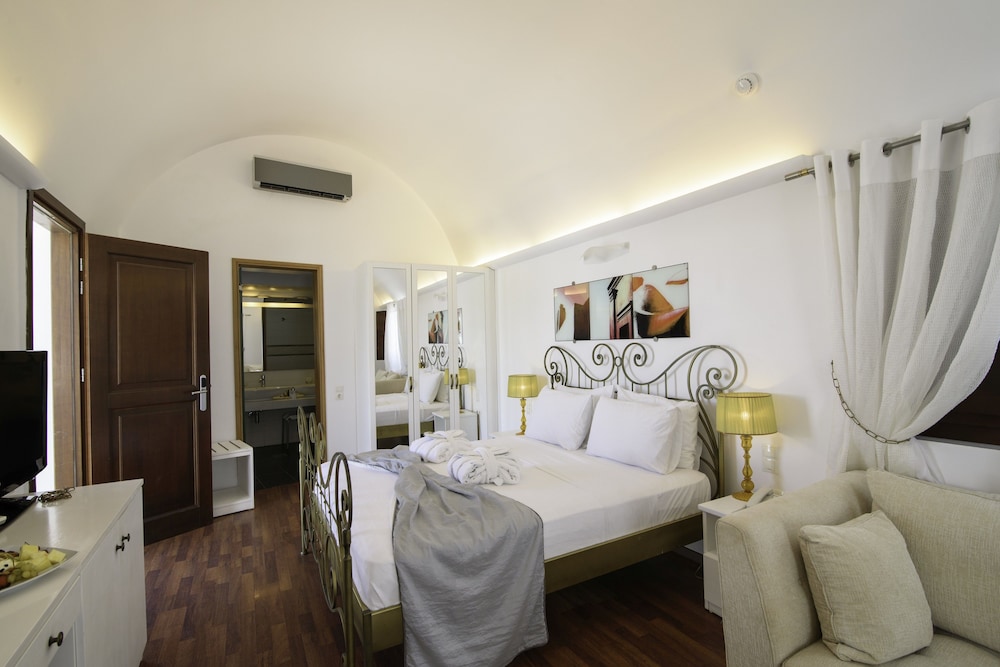 La Mer Deluxe Hotel & Spa - Adults only — Hotel rooms in Kamari, South Aegean