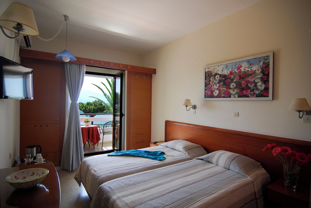 Lato Hotel — Hotel rooms in Ammoudara (Agios Nikolaos)