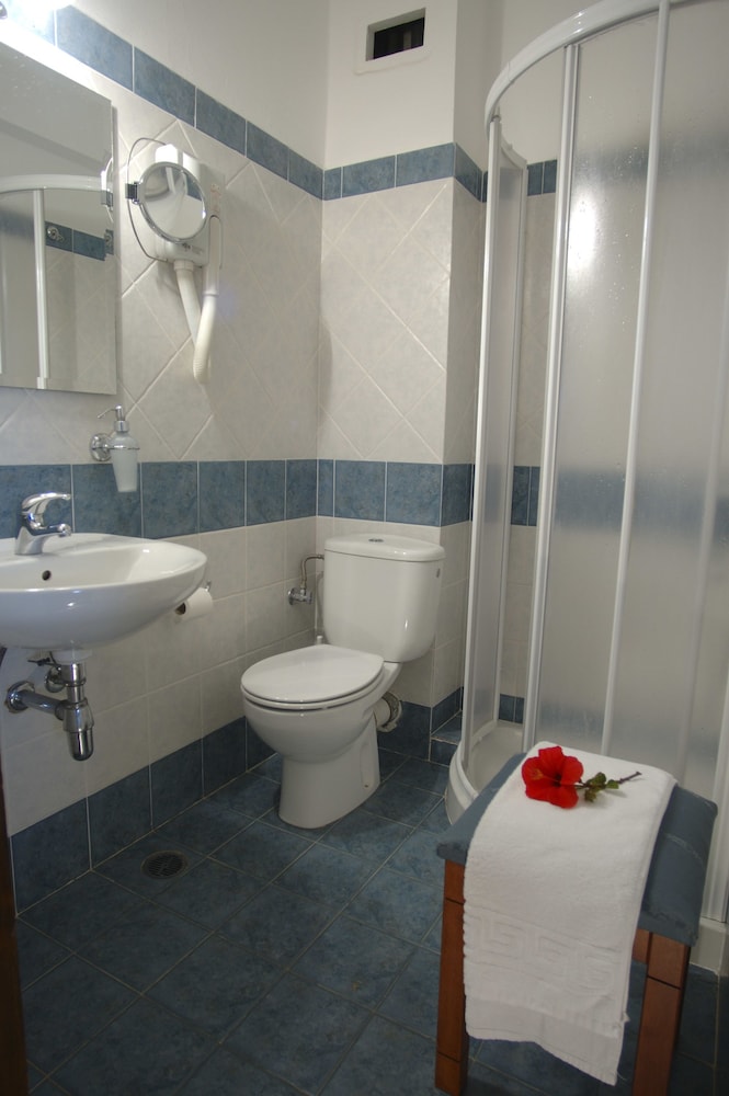 Lato Hotel — Hotel rooms in Ammoudara (Agios Nikolaos)