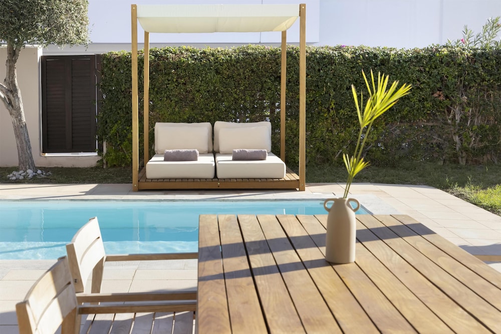 Aulus Lindos Rhodes, All-Inclusive Resort, Curio Collection by Hilton — Swimming pool in Kiotari, South Aegean