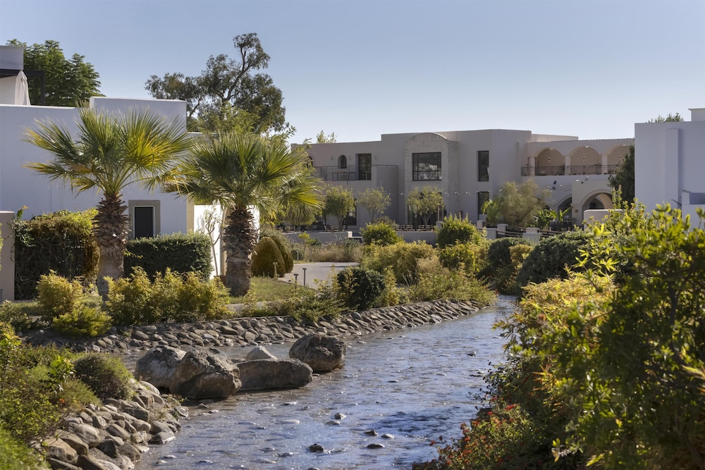 Aulus Lindos Rhodes, All-Inclusive Resort, Curio Collection by Hilton — Hotel building in Kiotari, South Aegean