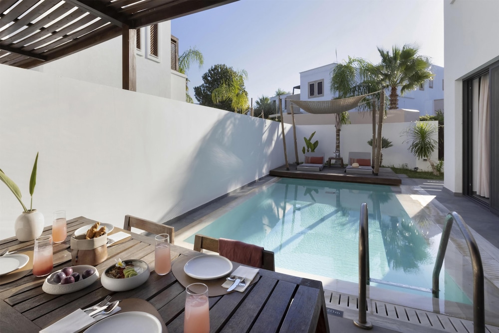 Aulus Lindos Rhodes, All-Inclusive Resort, Curio Collection by Hilton — Swimming pool in Kiotari, South Aegean