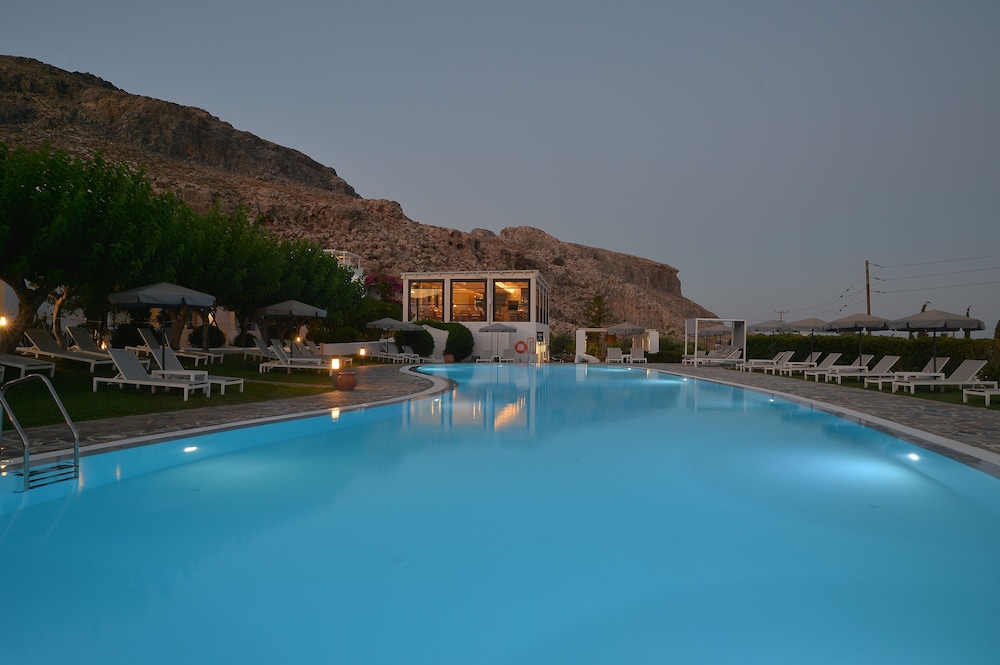 Lindos Sun — Swimming pool in Lindos, South Aegean