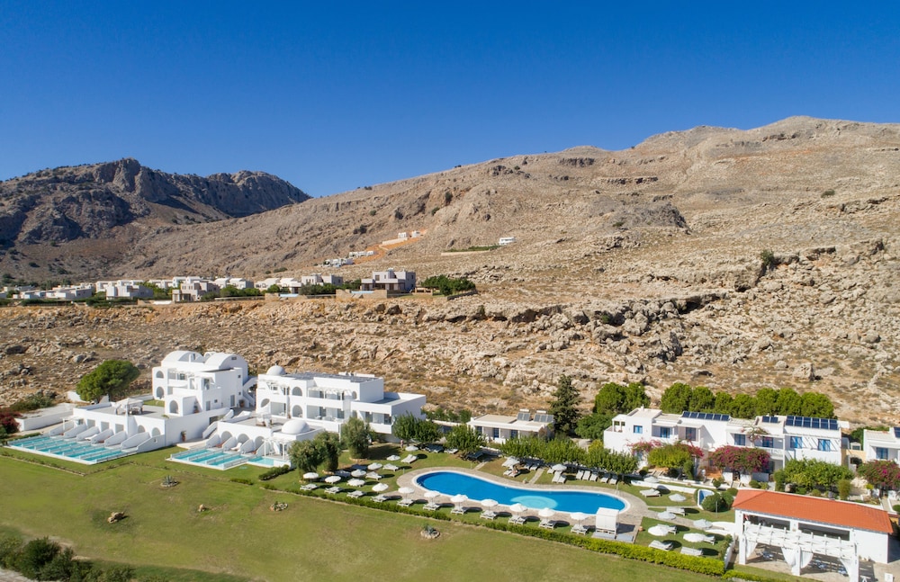 Lindos Sun — Swimming pool in Lindos, South Aegean