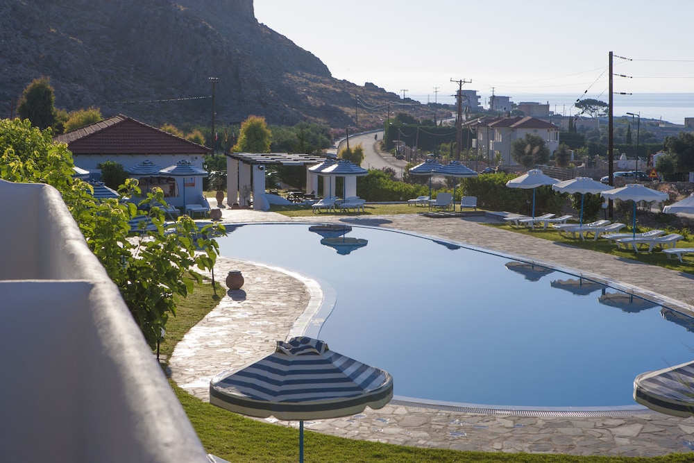 Lindos Sun — Swimming pool in Lindos, South Aegean