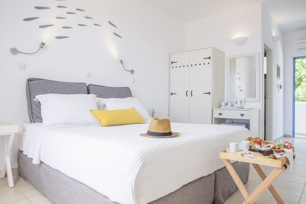 Lindos Sun — Hotel rooms in Lindos, South Aegean