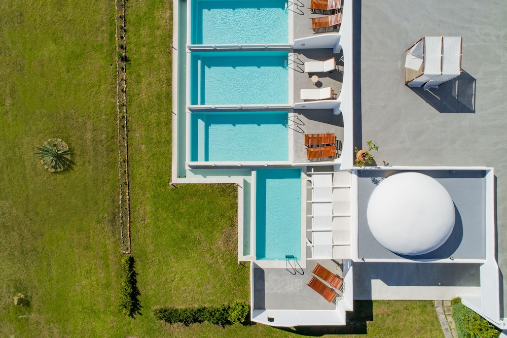 Lindos Sun — Swimming pool in Lindos, South Aegean