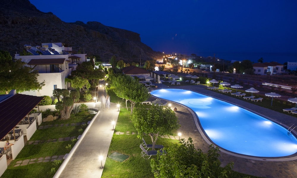 Lindos Sun — Swimming pool in Lindos, South Aegean