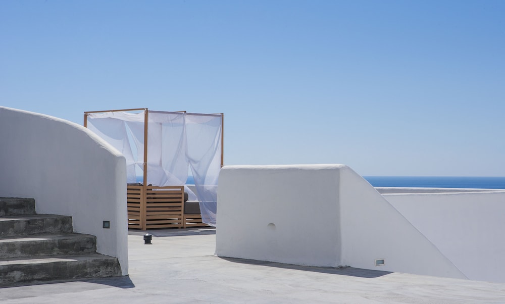 Lindos Sun — Hotel building in Lindos, South Aegean