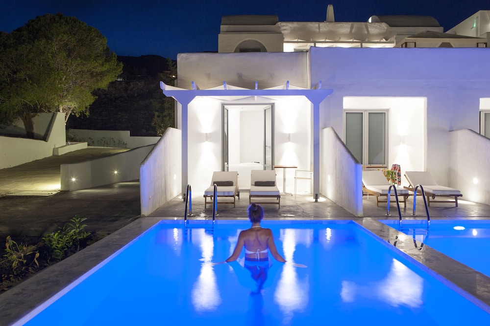 Lindos Sun — Swimming pool in Lindos, South Aegean
