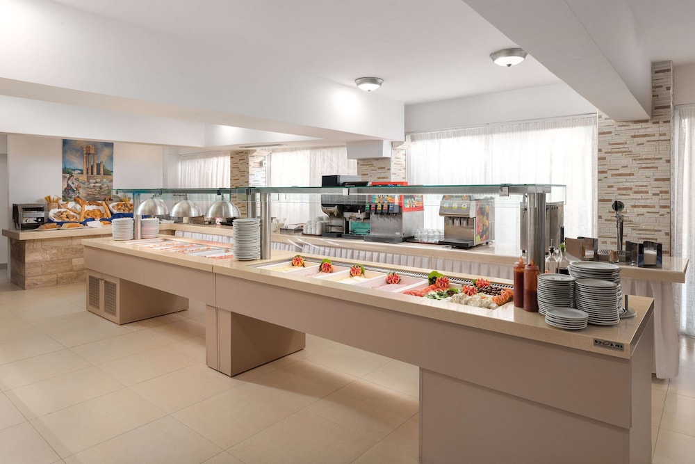 Lito Hotel — Restaurant & bars in Rhodes Town, South Aegean