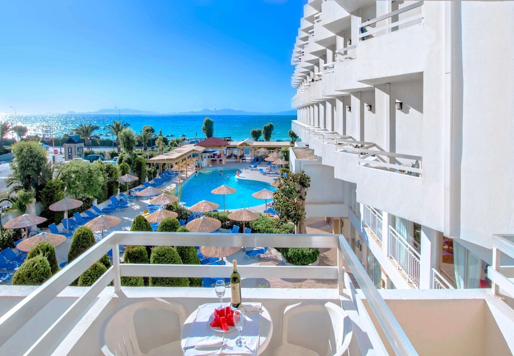 Lito Hotel — Swimming pool in Rhodes Town, South Aegean