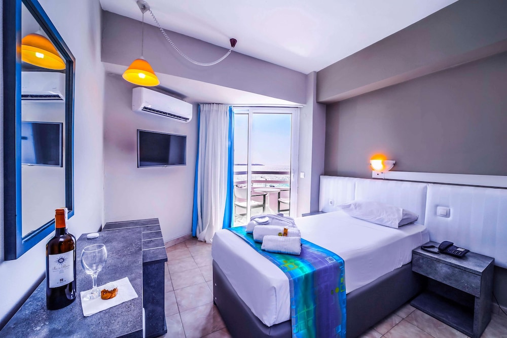Lito Hotel — Hotel rooms in Rhodes Town, South Aegean