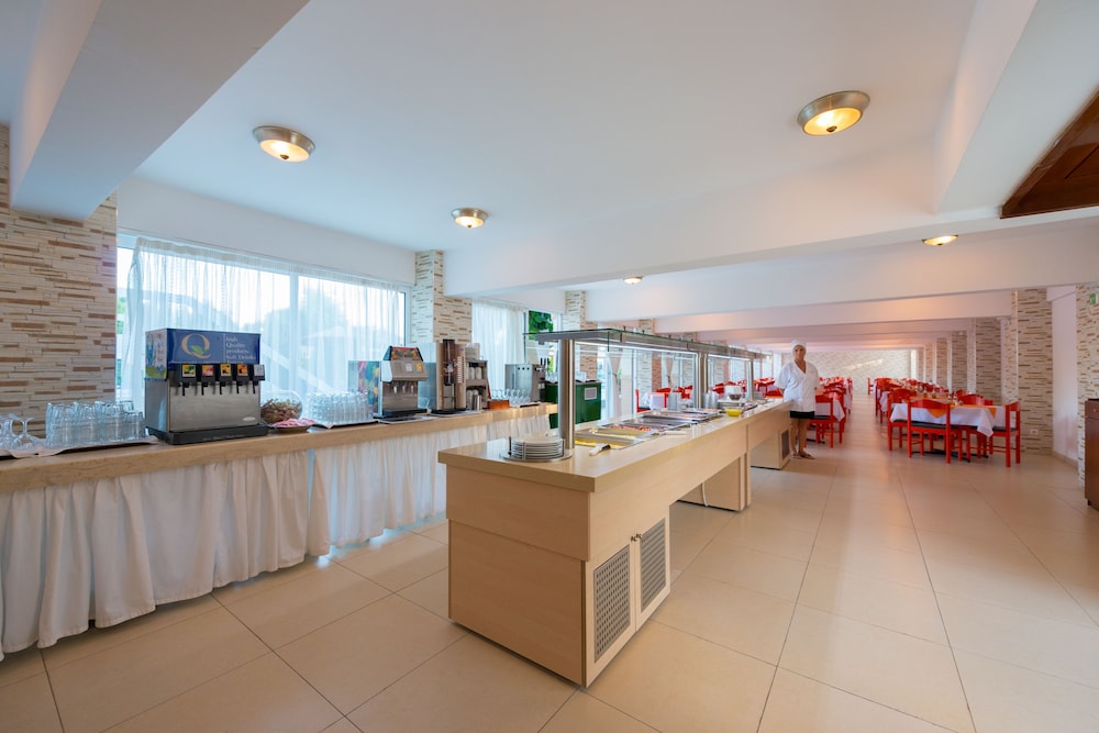 Lito Hotel — Restaurant & bars in Rhodes Town, South Aegean