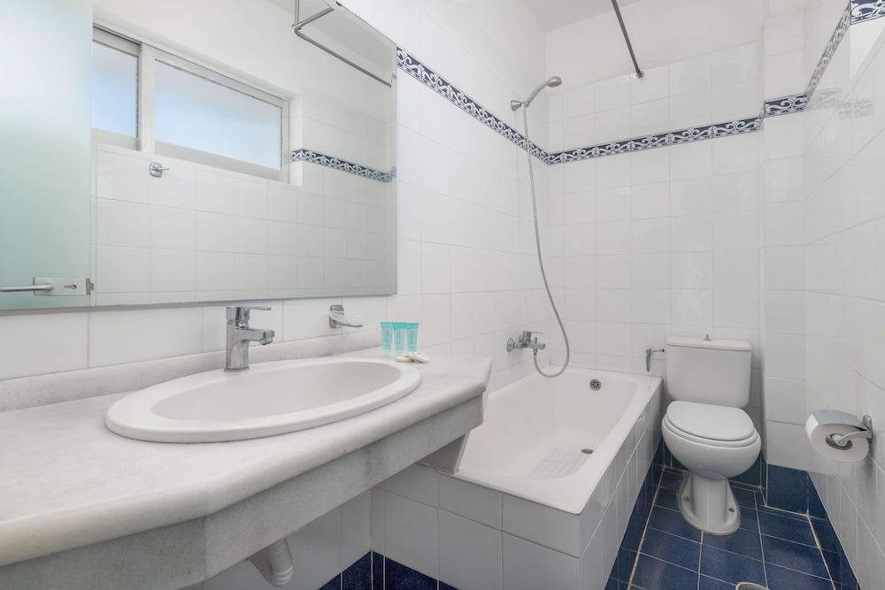 Lito Hotel — Hotel rooms in Rhodes Town, South Aegean