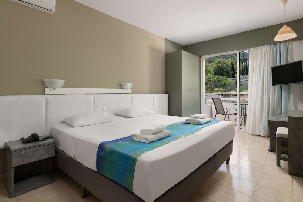 Lito Hotel — Hotel rooms in Rhodes Town, South Aegean
