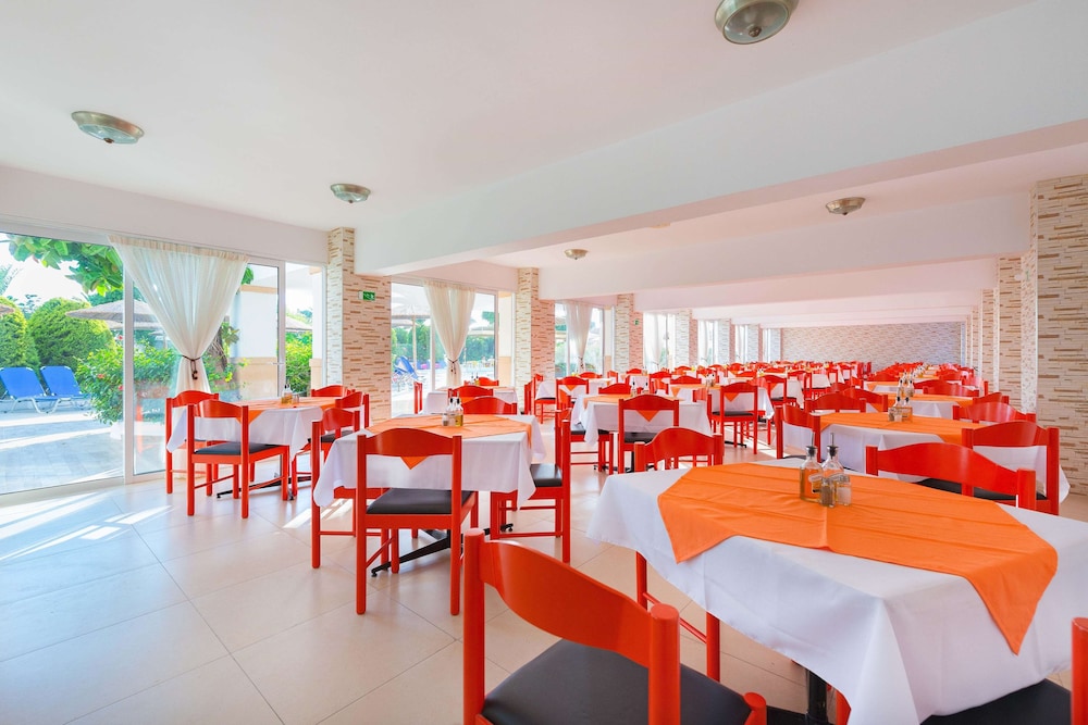 Lito Hotel — Restaurant & bars in Rhodes Town, South Aegean