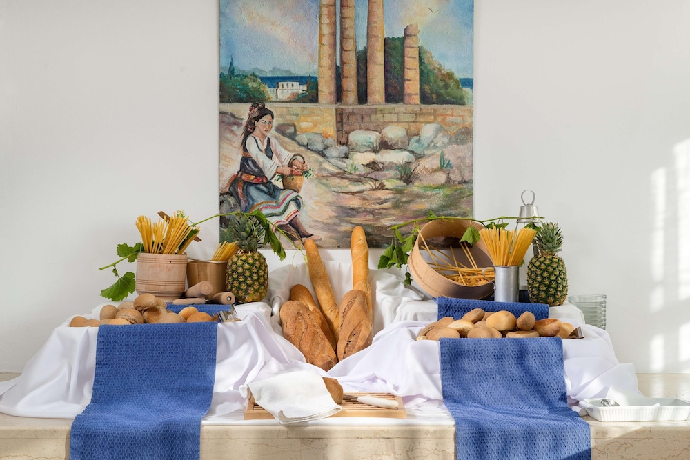 Lito Hotel — Restaurant & bars in Rhodes Town, South Aegean