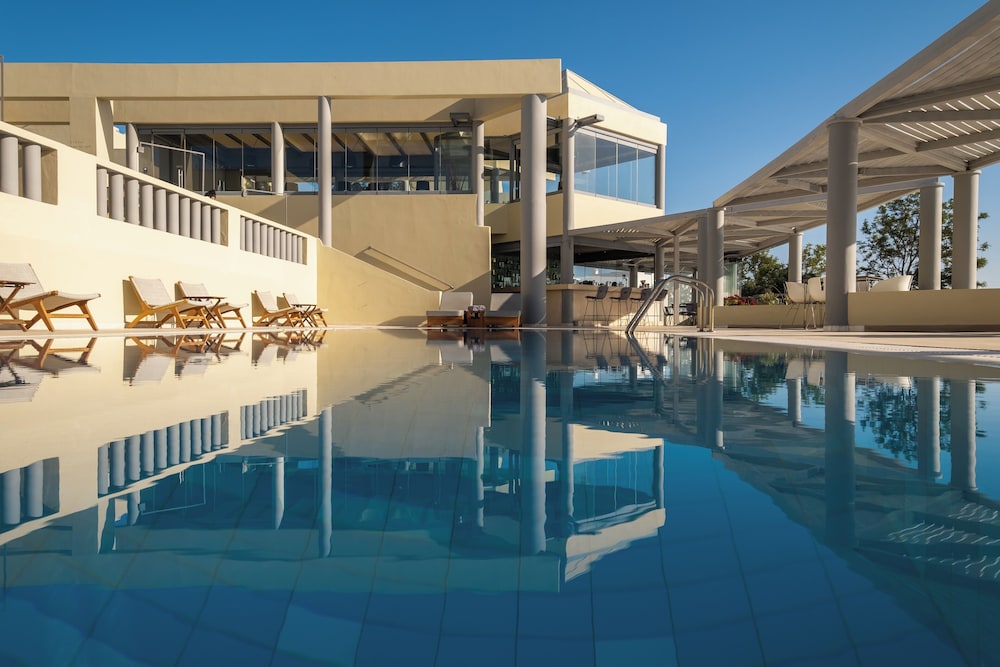 The Majestic Hotel — Main photo in Karterados, South Aegean