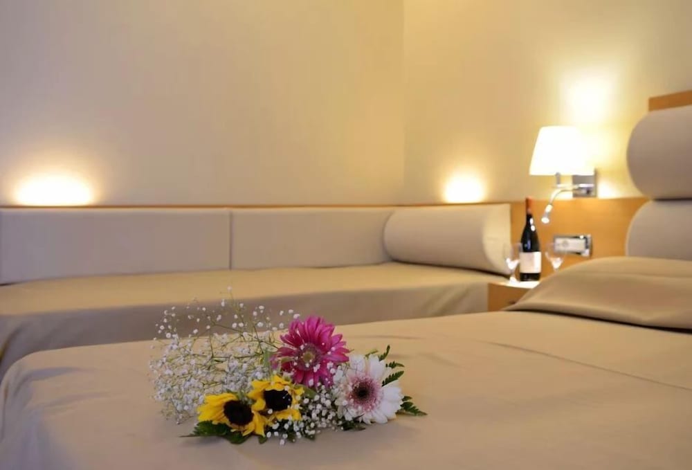 Maritina Hotel — Hotel rooms in Kos Town, South Aegean