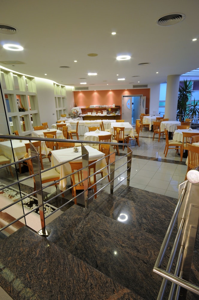 Maritina Hotel — Restaurant & bars in Kos Town, South Aegean