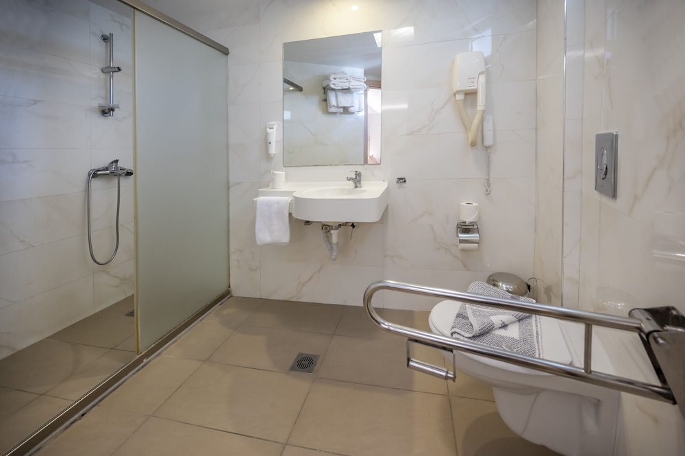 Maritina Hotel — Hotel rooms in Kos Town, South Aegean