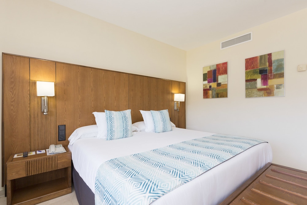 Gloria Palace Royal Hotel & Spa — Hotel rooms in Puerto Rico, Canary Islands