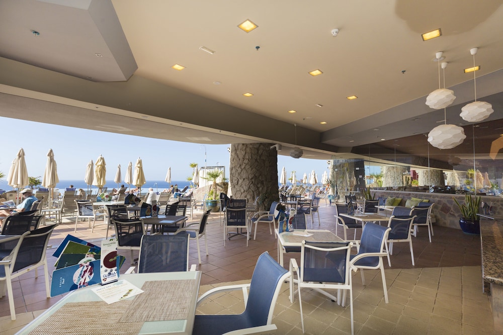 Gloria Palace Royal Hotel & Spa — Restaurant & bars in Puerto Rico, Canary Islands