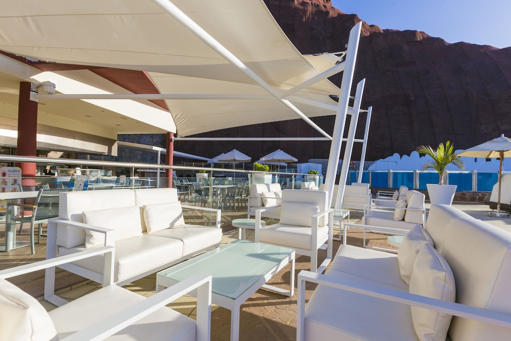 Gloria Palace Royal Hotel & Spa — Restaurant & bars in Puerto Rico, Canary Islands