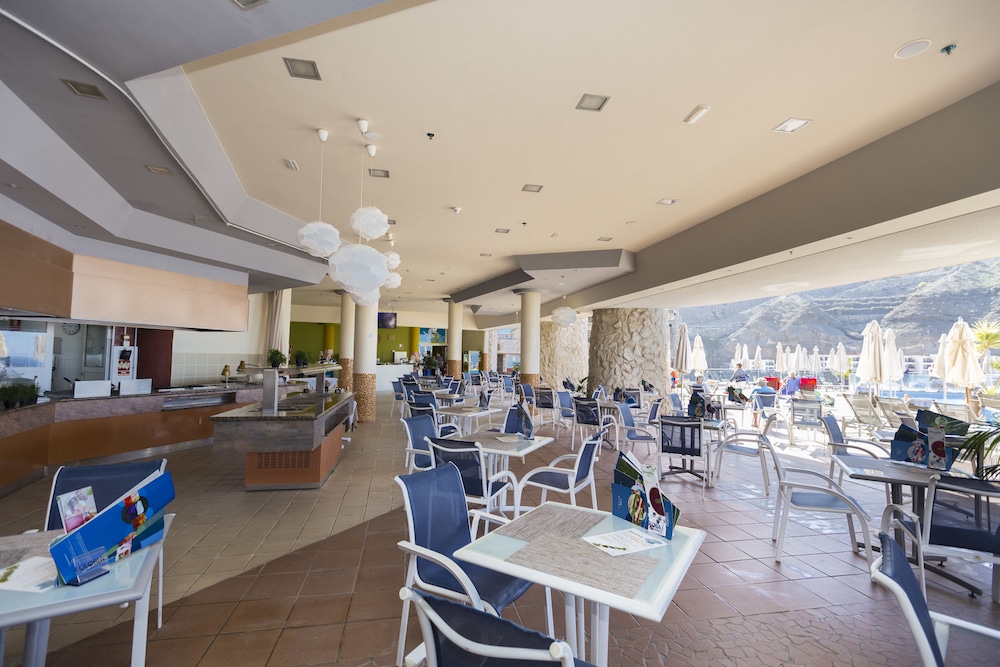 Gloria Palace Royal Hotel & Spa — Restaurant & bars in Puerto Rico, Canary Islands