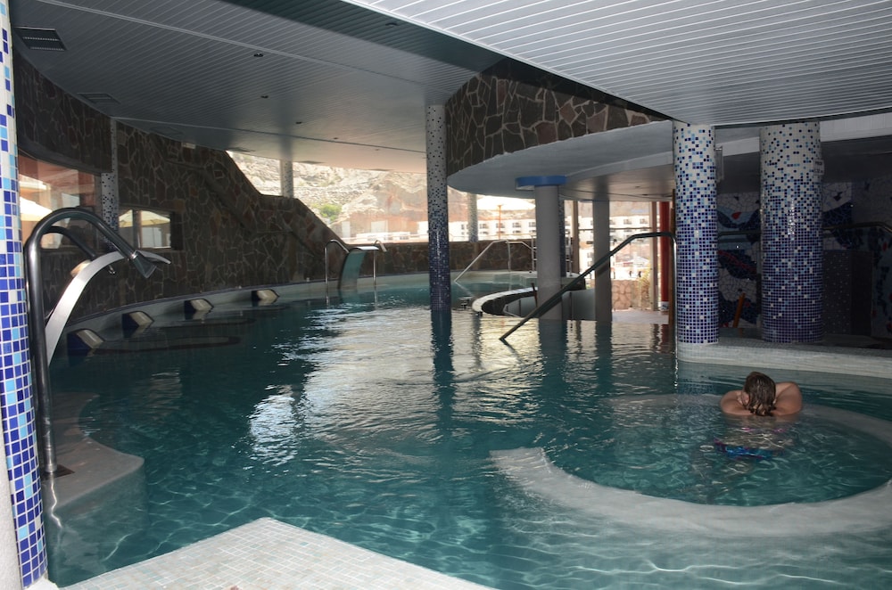 Gloria Palace Royal Hotel & Spa — Swimming pool in Puerto Rico, Canary Islands