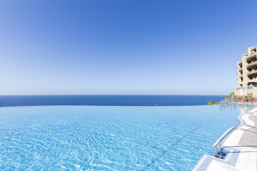 Gloria Palace Royal Hotel & Spa — Swimming pool in Puerto Rico, Canary Islands