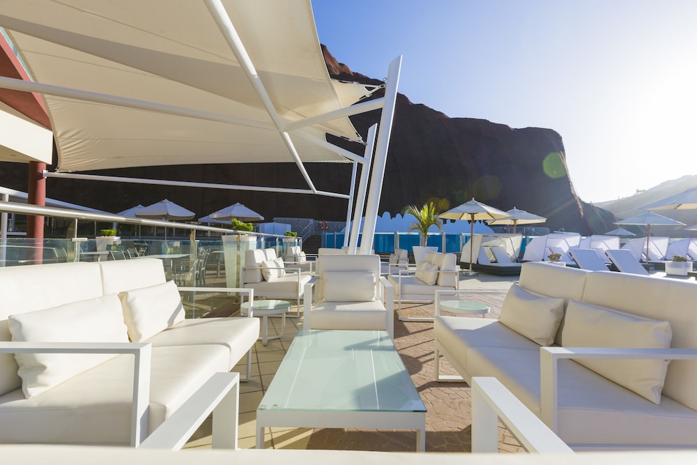 Gloria Palace Royal Hotel & Spa — Restaurant & bars in Puerto Rico, Canary Islands